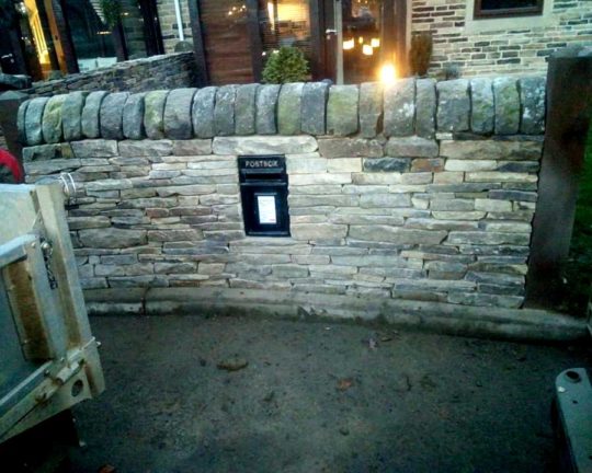 huddersfield-garden-wall-finished